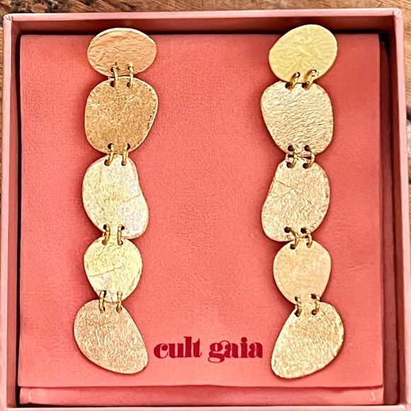 πΊπHPππΊ NWT Cult Gaia Nidia Gold Earrings - Picture 4 of 16